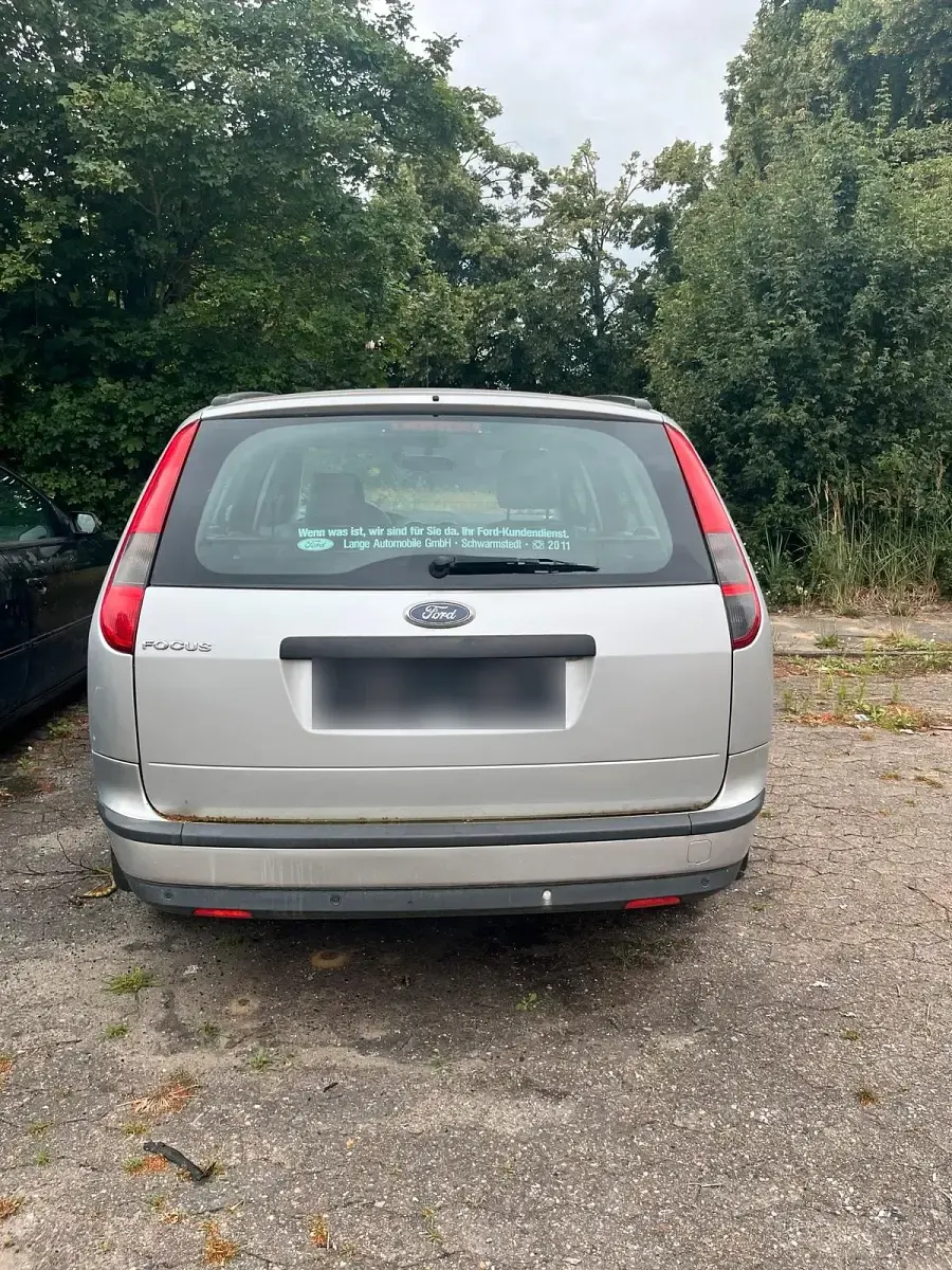 Gebraucht Ford Focus 101 PS (74 kW) 2005 Silber Kombi