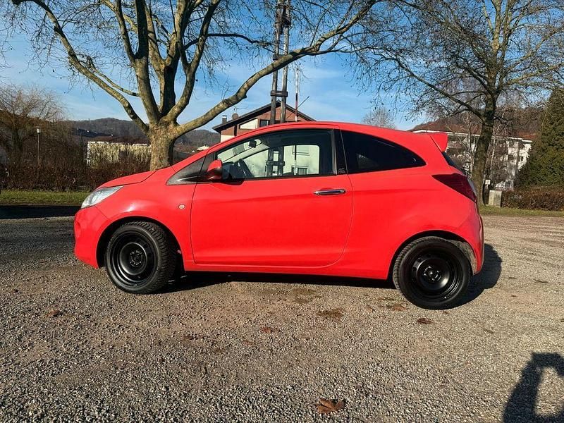 Gebraucht Ford Ka Cool & Sound Edition 69 PS (50 kW) 2011 Rot Kleinwagen
