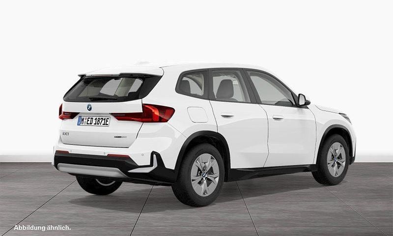 Gebraucht BMW iX1 150 kW (204 PS) 2024 Weiß SUV