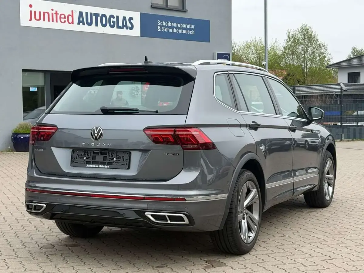 Second-hand VW Tiguan R-line 200 CP (147 kW) 2022 Gri SUV
