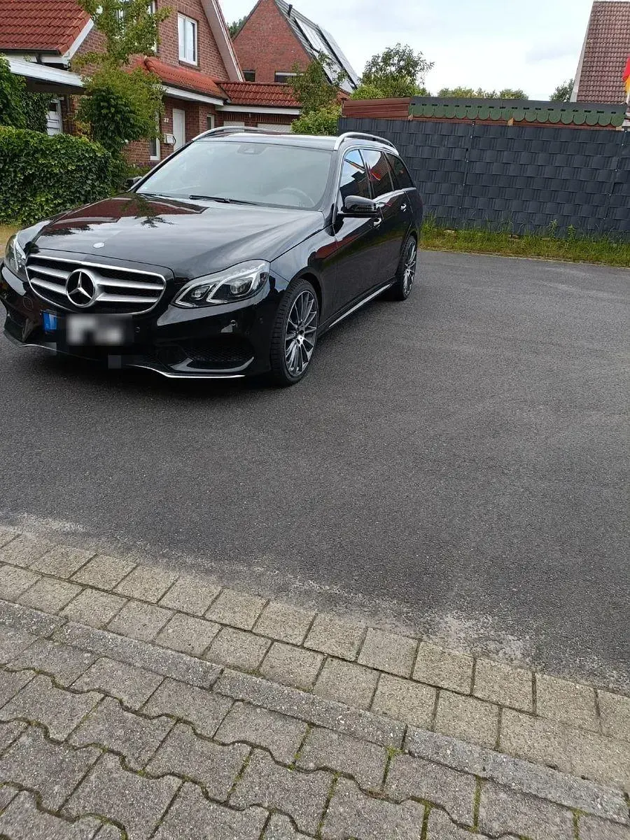Gebraucht Mercedes E350 Avantgarde 252 PS (185 kW) 2014 Schwarz Limousine