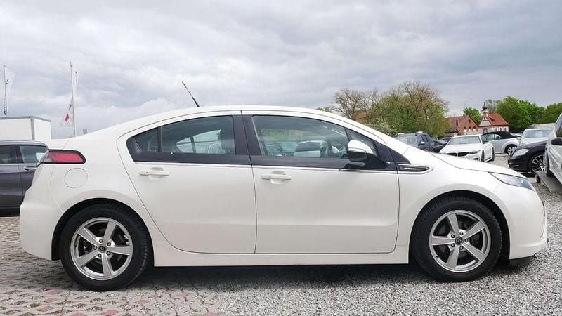 Gebraucht Opel Ampera Edition 111 kW (151 PS) 2012 Lithiumweiss m3 Kleinwagen