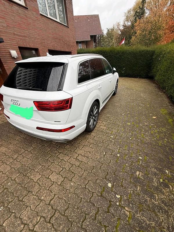 Weiß Gebraucht 2019 Audi Q7 SUV | 36.250 € (Guter Preis) - Bild 1/4