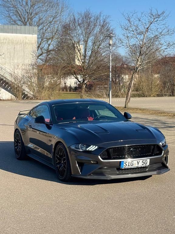 Grau Gebraucht 2019 Ford Mustang GT Coupé | 36.500 € (Teuer) - Bild 1/4