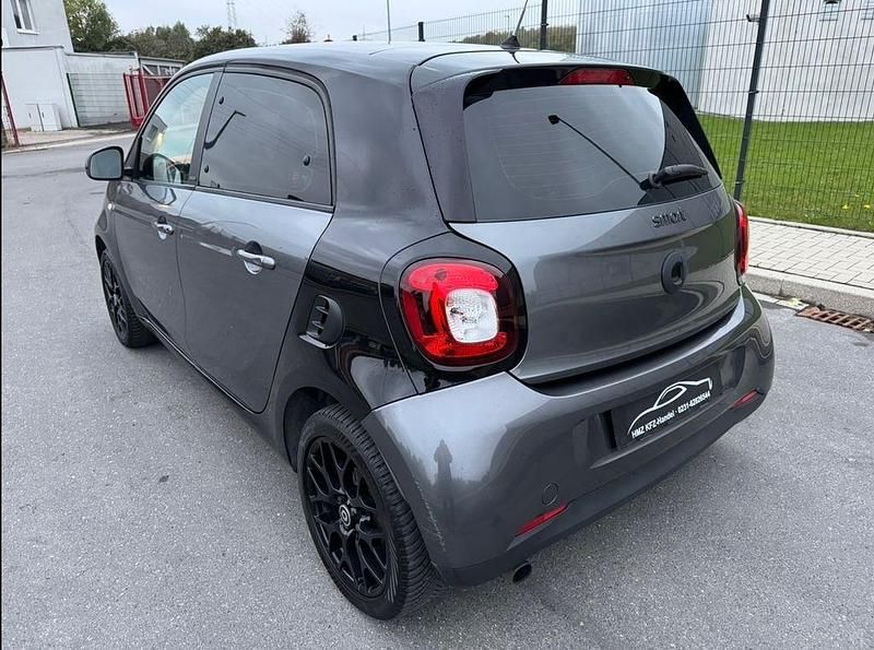 Gebraucht Smart ForFour Edition #1 71 PS (52 kW) 2015 Schwarz Kleinwagen
