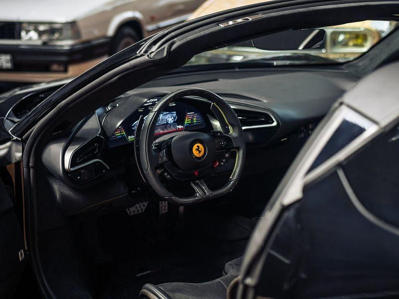 Neu Ferrari 296 829 PS (609 kW) 2026 Schwarz Cabrio