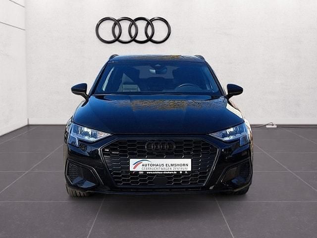 Gebraucht Audi A3 Sportback e-tron Ambiente 204 PS (150 kW) 2023 Brillantschwarz Kleinwagen