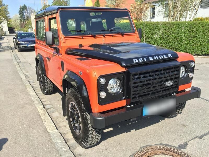 Orange Gebraucht 2022 Land Rover Defender Adventure SUV | 85.000 € - Bild 1/4