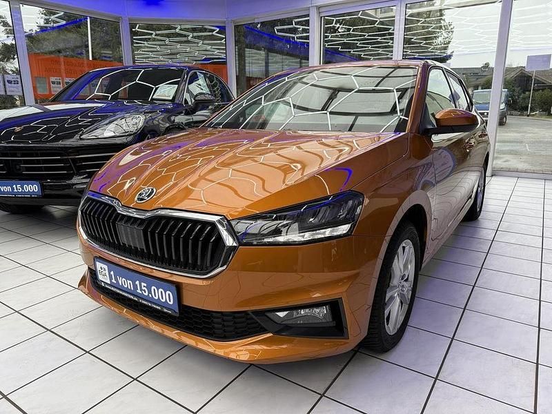 Gebraucht Skoda Fabia Style 110 PS (80 kW) 2022 Phoenixorange metallic (metallic) Kleinwagen