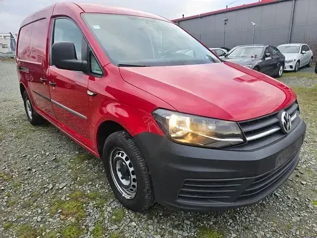Gebraucht VW Caddy Maxi 102 PS (75 kW) 2018 Rot Van / Kleinbus