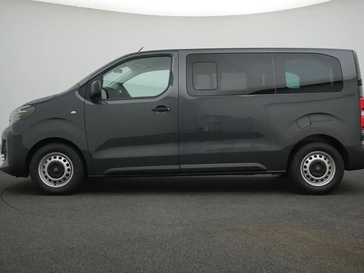 Gebraucht Peugeot Expert 145 PS (106 kW) 2025 Titaniumgrau Van