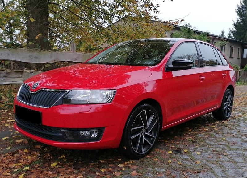 Rot Gebraucht 2017 Skoda Rapid Kombi | 8.500 € (Superpreis) - Bild 1/4