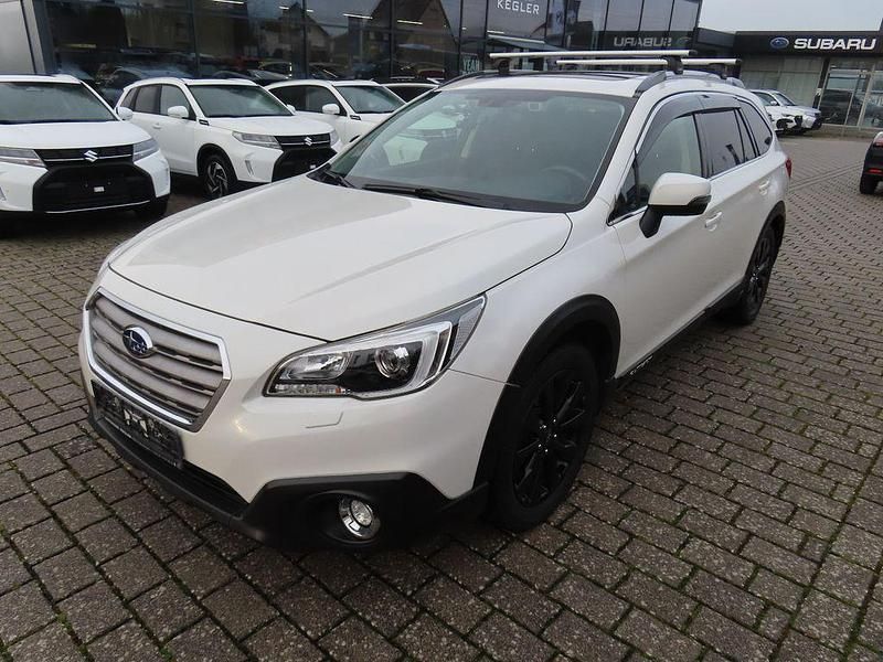 Weiß Gebraucht 2016 Subaru Outback Sport Limousine | 19.990 € (Etwas zu teuer) - Bild 1/4