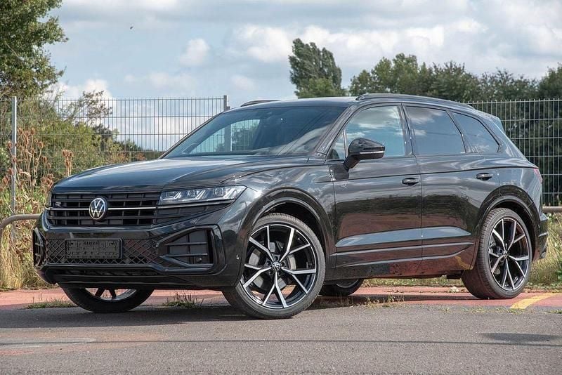 Schwarz Neu 2025 VW Touareg R-line SUV | 83.990 € (Guter Preis) - Bild 1/4