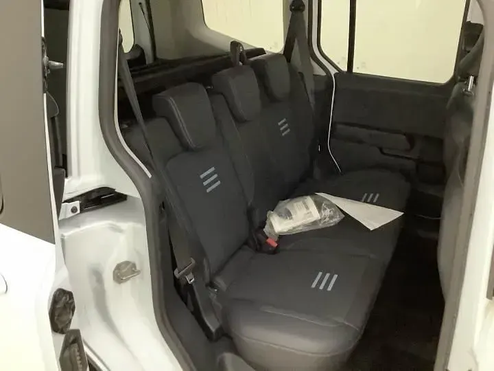 Gebraucht Ford Tourneo Courier Active 125 PS (91 kW) 2024 Weiß Van / Kleinbus