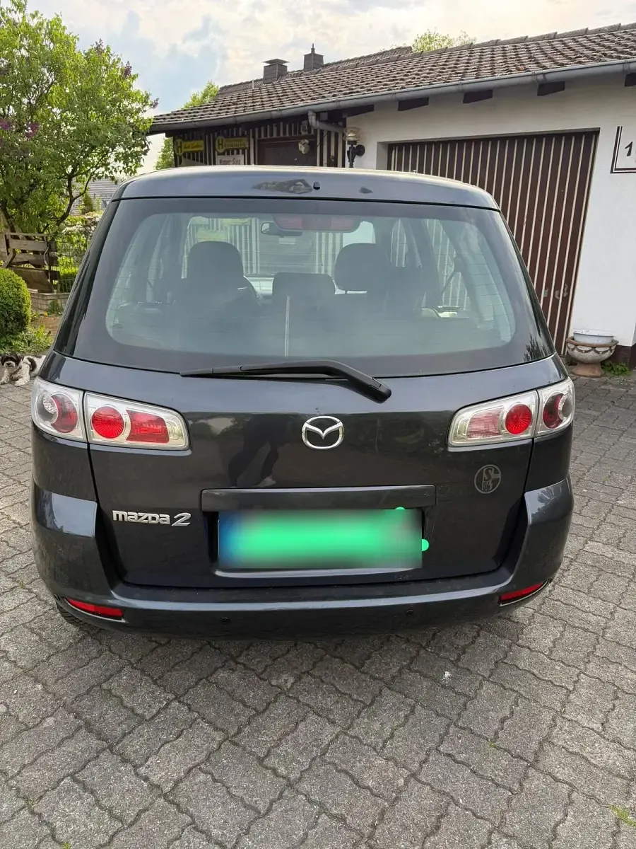Usata Mazda 2 65 CV (47 kW) 2007 Grigio Utilitaria