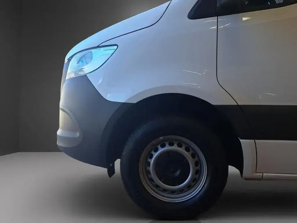Gebraucht Mercedes Sprinter 170 PS (125 kW) 2025 Arktikweiß Van