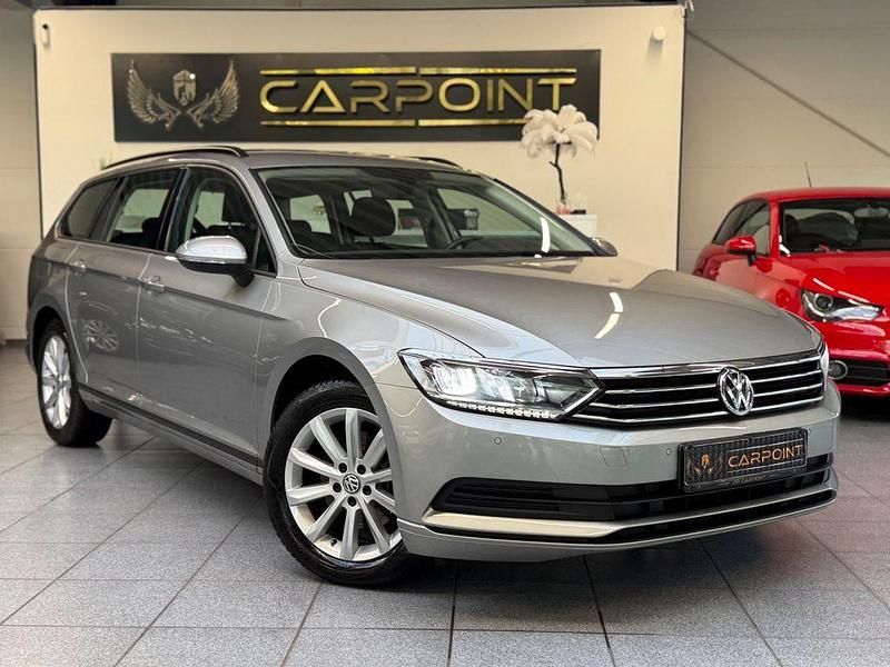 Silber Gebraucht 2016 VW Passat Trendline Kombi | 14.399 € (Fairer Preis) - Bild 1/4