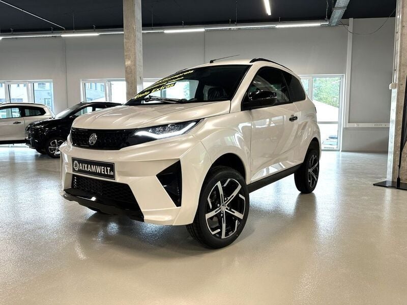 Perlmuttweiß Neu 2024 Aixam Crossover Premium | 18.490 € (Fairer Preis) - Bild 1/4