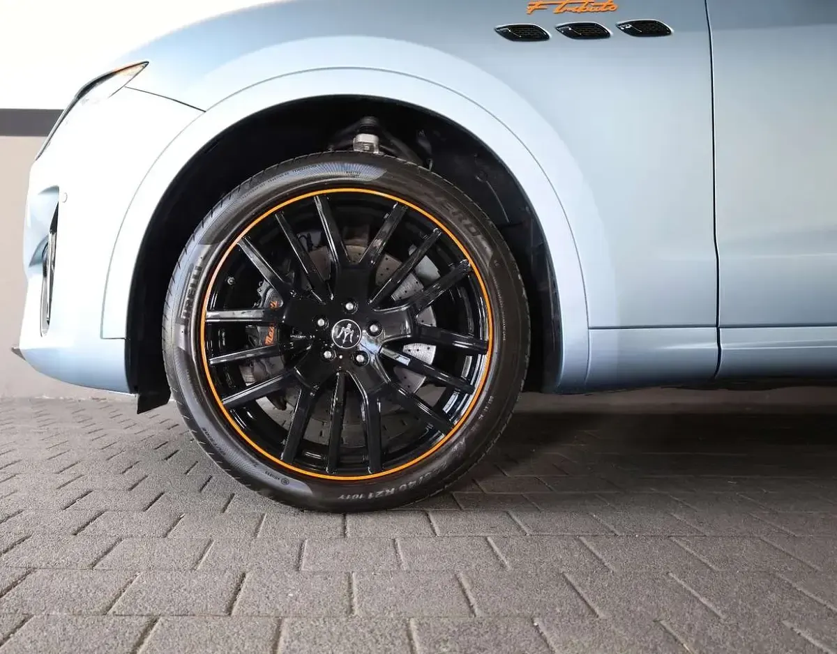 Gebraucht Maserati Levante 430 PS (316 kW) 2023 Other SUV