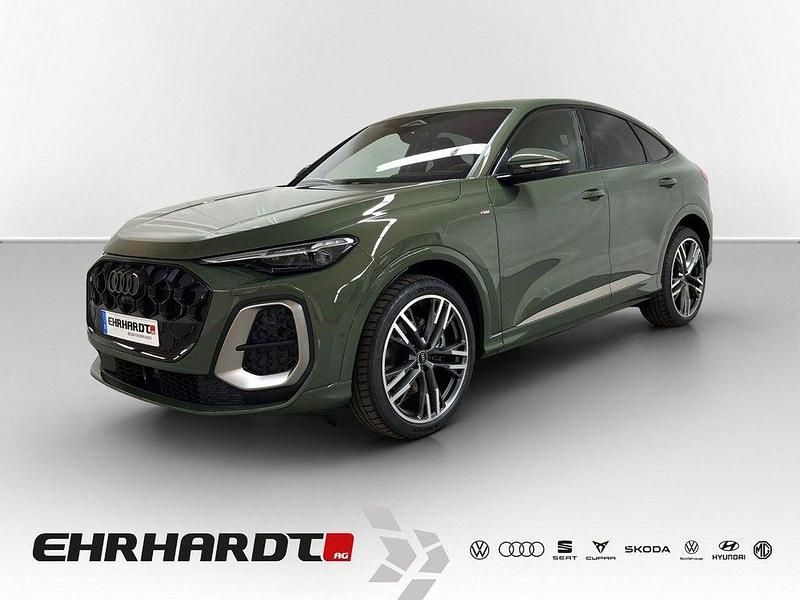 Distriktgrün metallic Neu 2025 Audi Q5 Sportback Ambiente SUV | 75.790 € (Teuer) - Bild 1/3