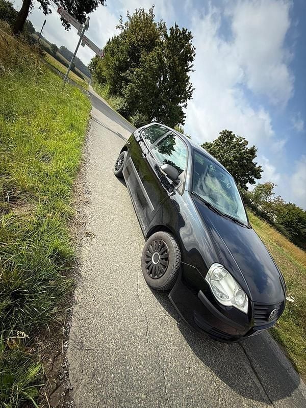 Schwarz Gebraucht 2009 VW Polo Kleinwagen | 1.760 € (Guter Preis) - Bild 1/4