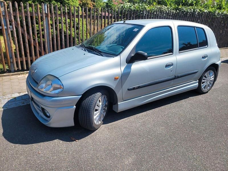 Blau Gebraucht 2002 Renault Clio II Limousine | 1.400 € (Fairer Preis) - Bild 1/4