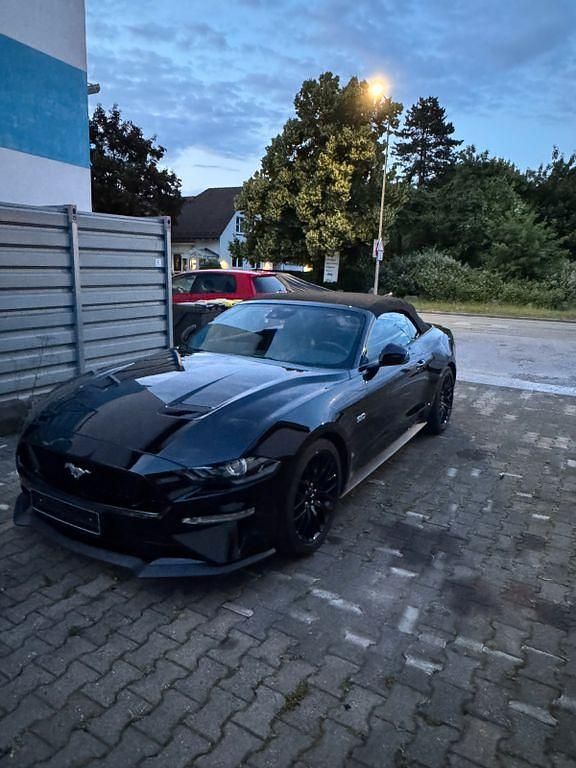 Schwarz Gebraucht 2022 Ford Mustang GT Cabrio | 48.400 € (Fairer Preis) - Bild 1/4