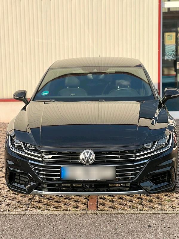 Schwarz Gebraucht 2018 VW Arteon R-line Limousine | 26.900 € (Fairer Preis) - Bild 1/4