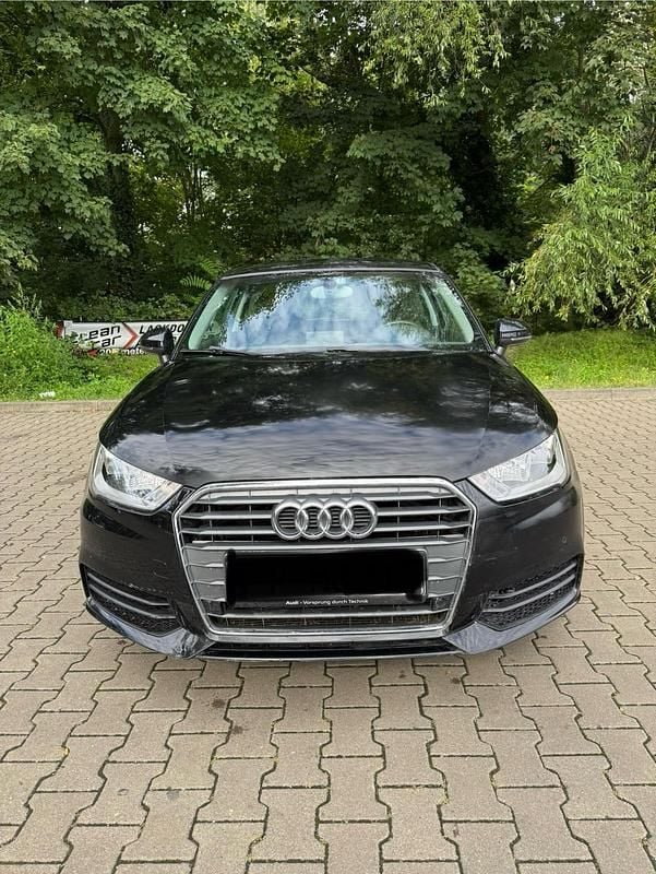 Schwarz Gebraucht 2017 Audi A1 Design Kleinwagen | 11.000 € (Guter Preis) - Bild 1/4