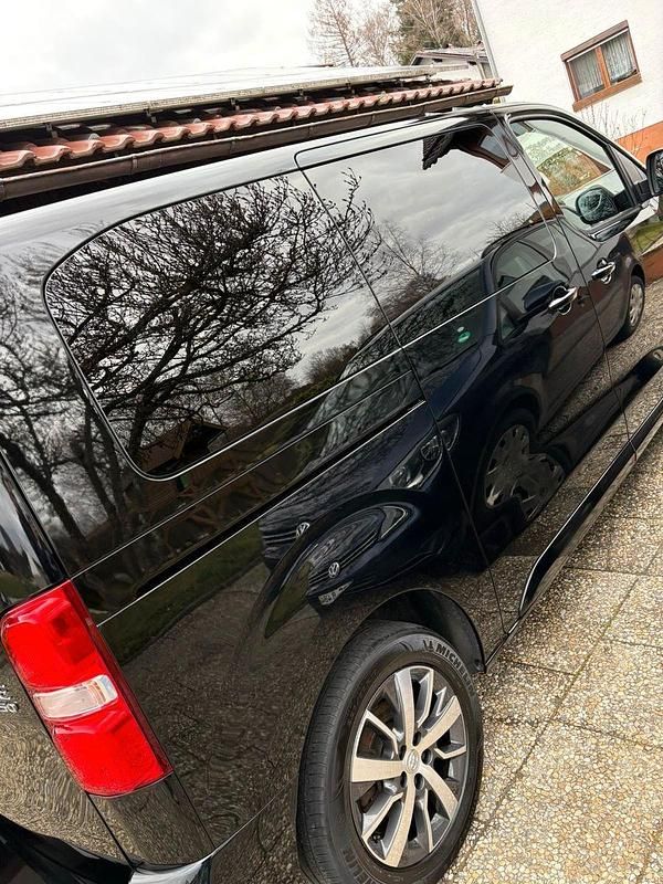 Gebraucht Toyota Proace Executive 177 PS (130 kW) 2020 Schwarz Van / Kleinbus