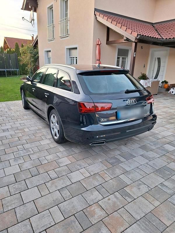 Blau Gebraucht 2016 Audi A6 Kombi | 13.500 € (Guter Preis) - Bild 1/4