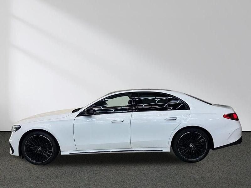 Usata Mercedes E450 AMG 367 CV (269 kW) 2025 Bianco Berlina