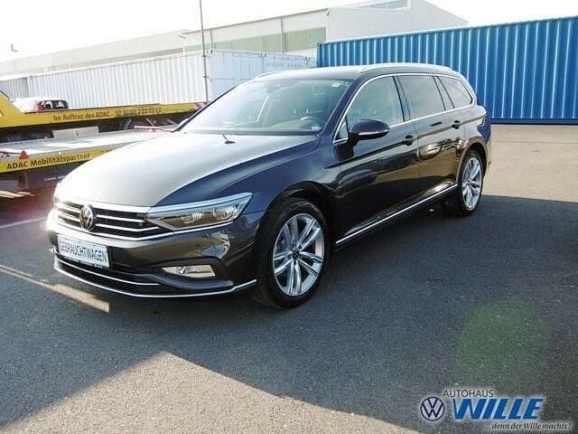 Grau Gebraucht 2021 VW Passat Elegance Kombi | 31.460 € (Etwas zu teuer) - Bild 1/2