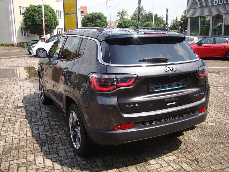Gebraucht Jeep Compass Limited 170 PS (125 kW) 2018 Grau SUV