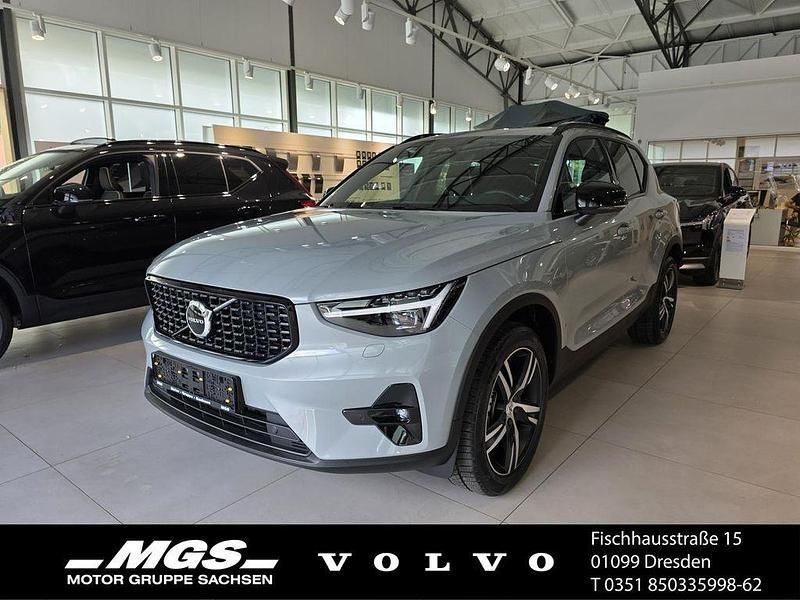 Vapour grey / metallic Gebraucht 2024 Volvo XC40 Plus SUV | 36.480 € (Fairer Preis) - Bild 1/4
