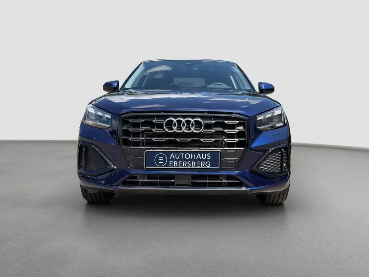 Gebraucht Audi Q2 Advanced Plus 150 PS (110 kW) 2025 Navarrablau metallic SUV