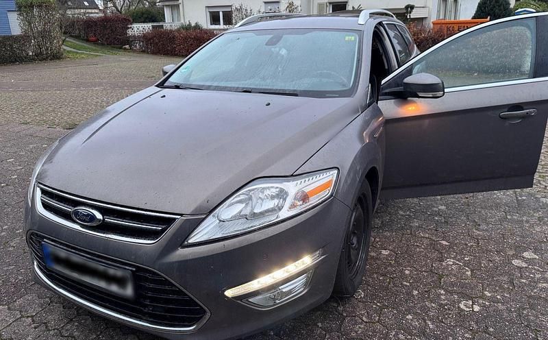 Braun Gebraucht 2012 Ford Mondeo Titanium Kombi | 4.500 € (Fairer Preis) - Bild 1/4