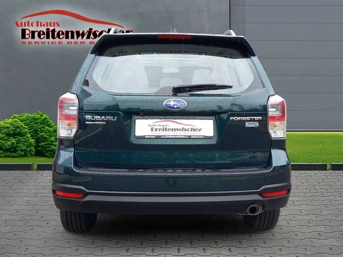 Gebraucht Subaru Forester 147 PS (108 kW) 2018 Deep green pearl SUV