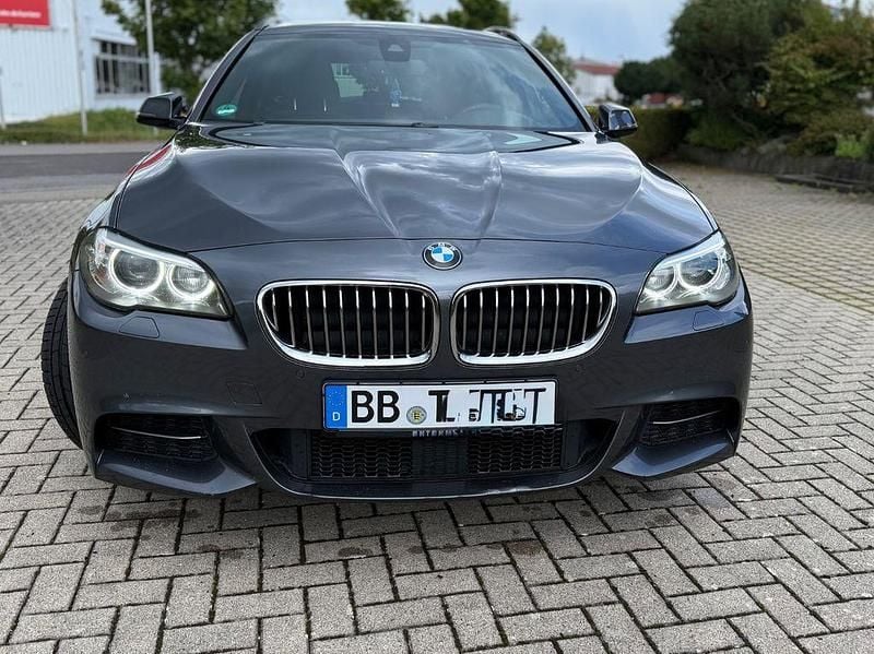 Grau Gebraucht 2016 BMW 530 M Sport Kombi | 16.900 € (Guter Preis) - Bild 1/4