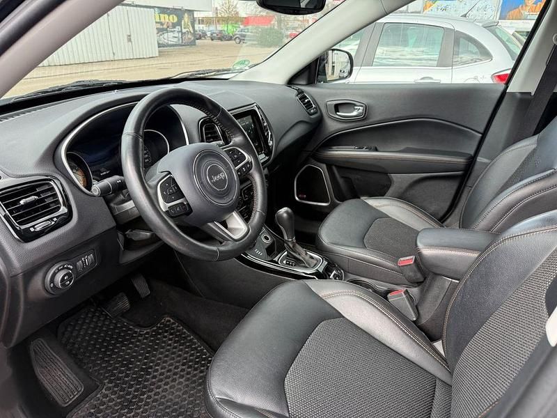Gebraucht Jeep Compass Limited 170 PS (125 kW) 2019 Grau SUV