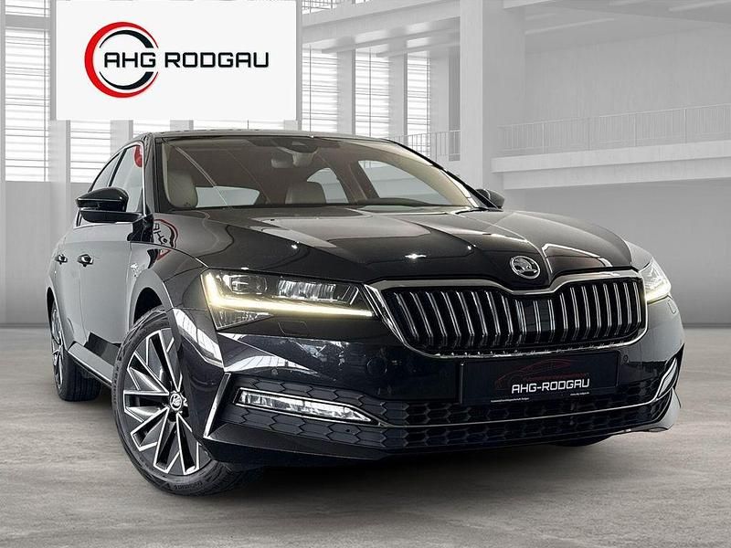 Gebraucht Skoda Superb LAURIN & KLEMENT 200 PS (147 kW) 2023 Schwarz Limousine