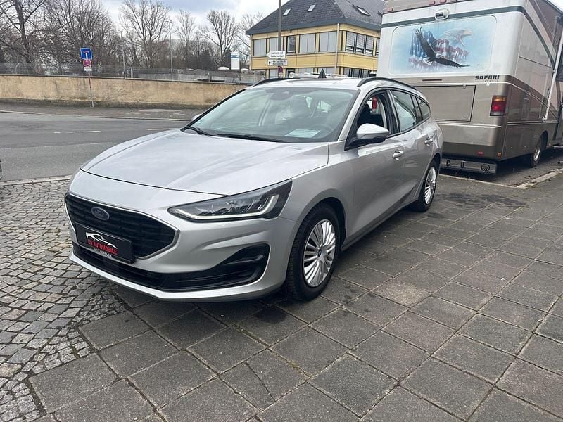 Gebraucht Ford Focus Cool & Connect 120 PS (88 kW) 2022 Silber Kombi
