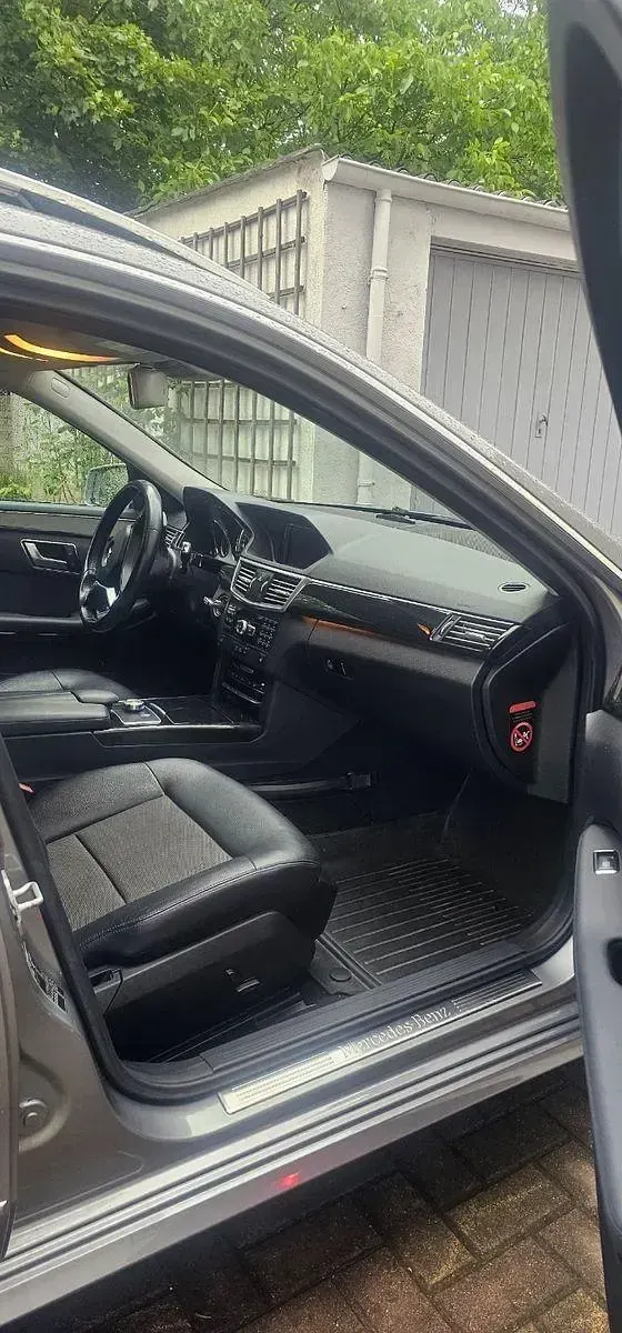 Gebraucht Mercedes E300 Avantgarde 231 PS (169 kW) 2013 Grau Kombi