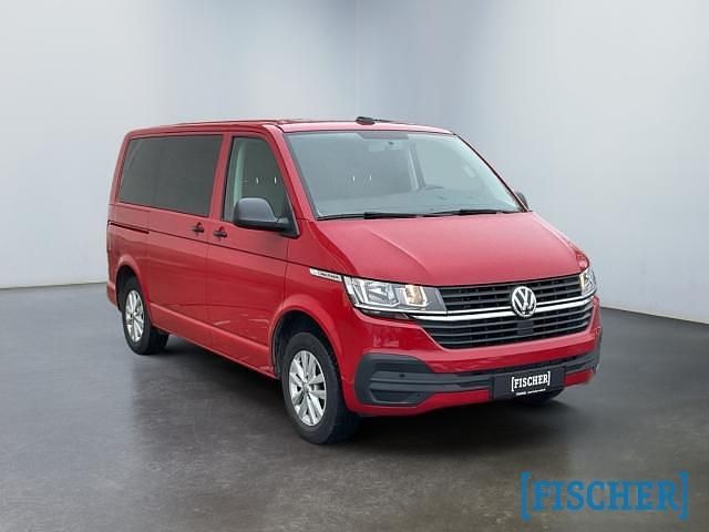 Gebraucht VW Multivan Family 150 PS (110 kW) 2022 Rot Van