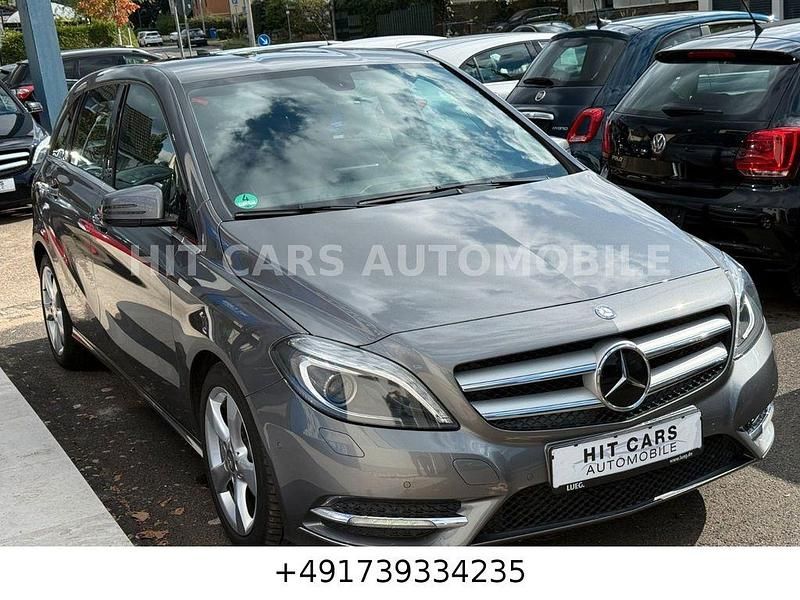 Gebraucht Mercedes B180 122 PS (89 kW) 2014 Grau Van / Kleinbus