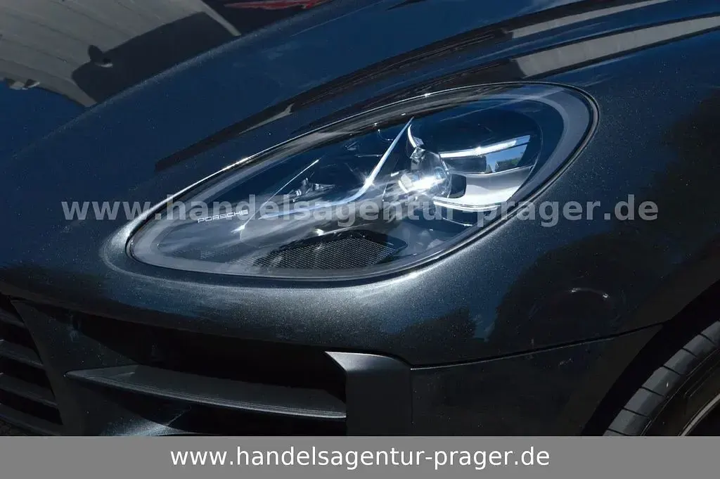 Gebraucht Porsche Macan 245 PS (180 kW) 2021 Grau SUV