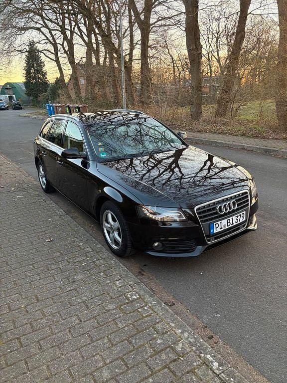 Gebraucht 2011 Audi A4 Ambiente Kombi | 3.690 € (Superpreis) - Bild 1/4
