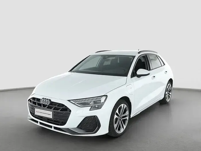 Gebraucht Audi A3 S-Line 204 PS (150 kW) 2025 Limousine