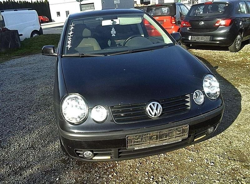 Gebraucht VW Polo Trendline 75 PS (55 kW) 2004 Schwarz Kleinwagen